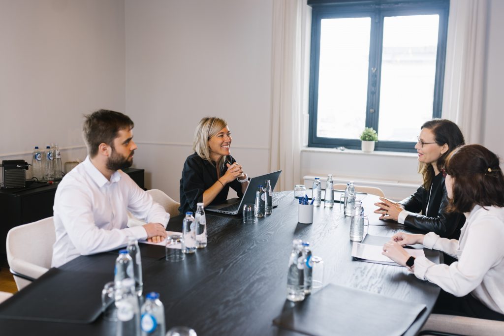 thales-avocat-société-lawyer